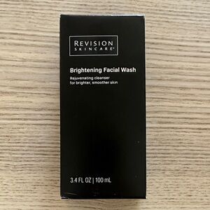 Black Brightening Facial Wash